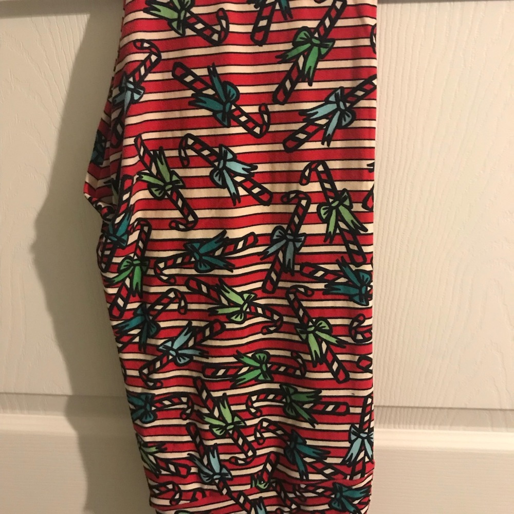 LuLaRoe TC Christmas leggings